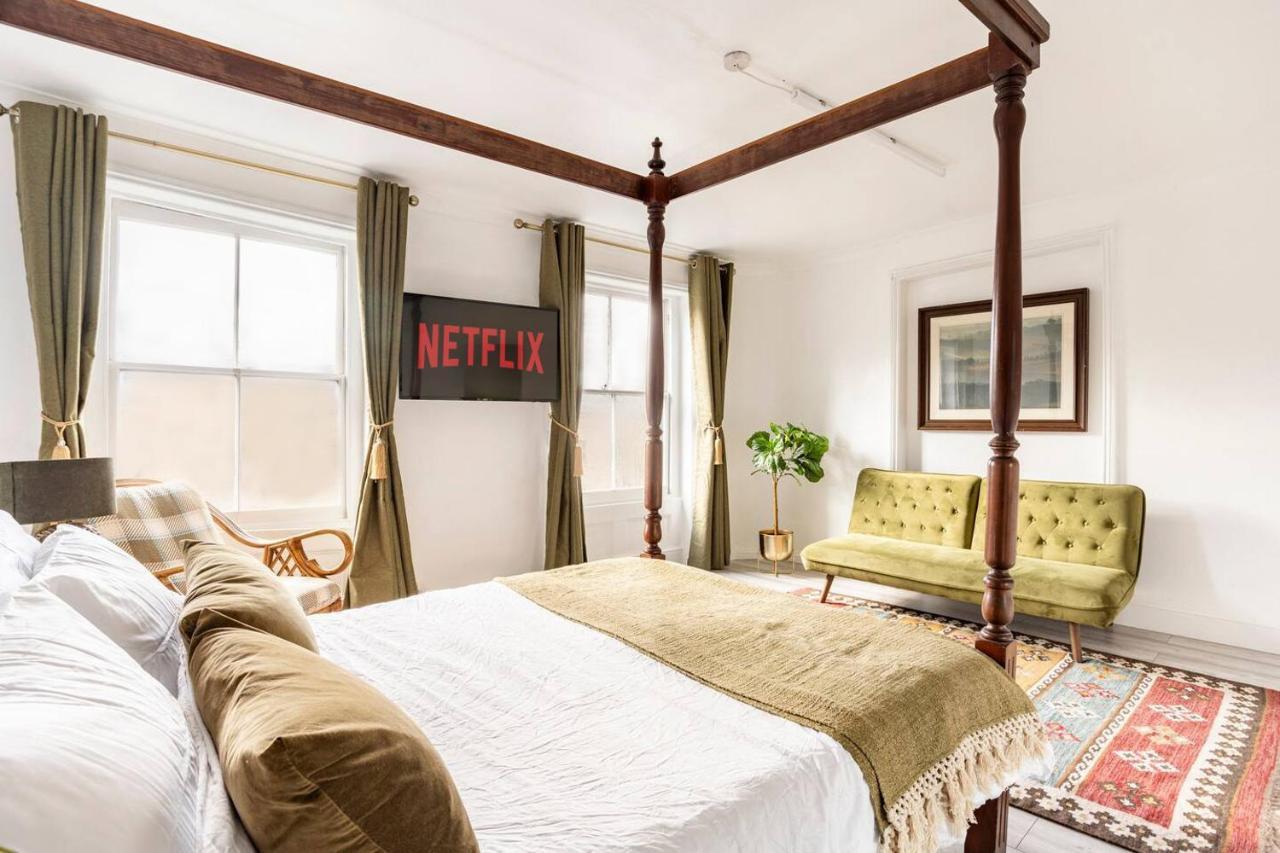 Victorian Style W/ Four-poster Bed In Camden Town * Londra